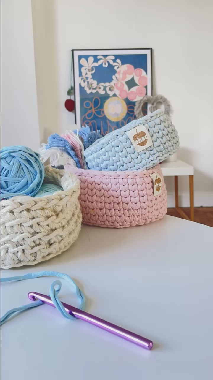 Modern Basket Workshop: Crochet with T-shirt Yarn – A heart shaped cherry